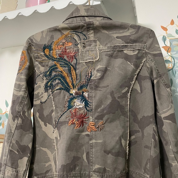 Medium size BD camouflage embroidered jacket - Picture 2 of 5